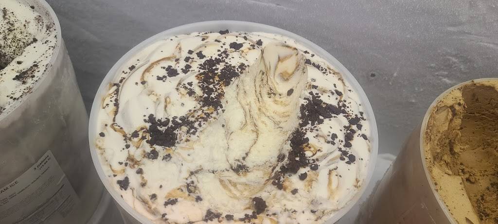 Gourmet Italian Delights | bakery | Entrance around back on waterside, 29 W Front St, Keyport, NJ 07735, USA | 7328470377 OR +1 732-847-0377