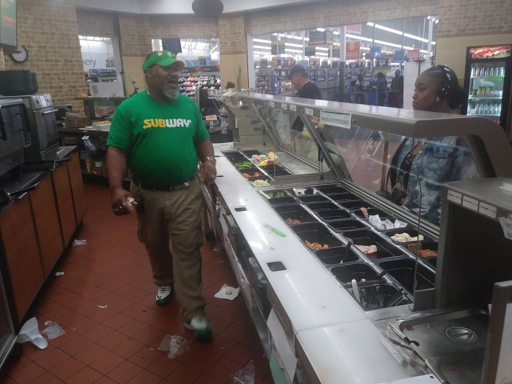 Subway | restaurant | 3101 W Princeton St, Orlando, FL 32808, USA | 4072953779 OR +1 407-295-3779