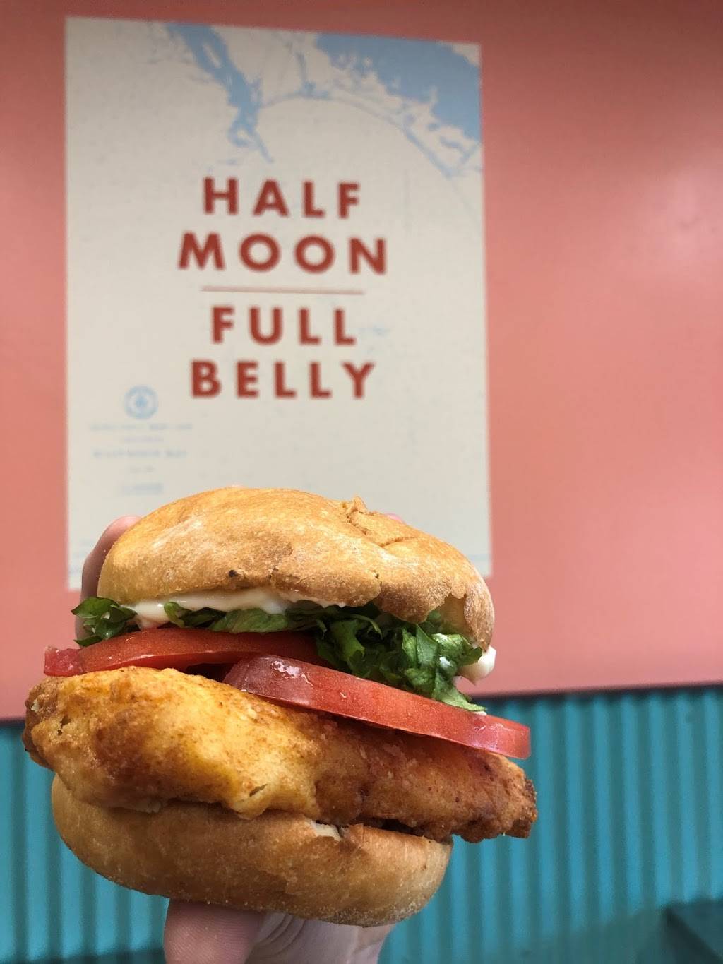 Half Moon Seafood Co. | restaurant | 11508 N 56th St, Temple Terrace, FL 33617, USA | 8134373474 OR +1 813-437-3474