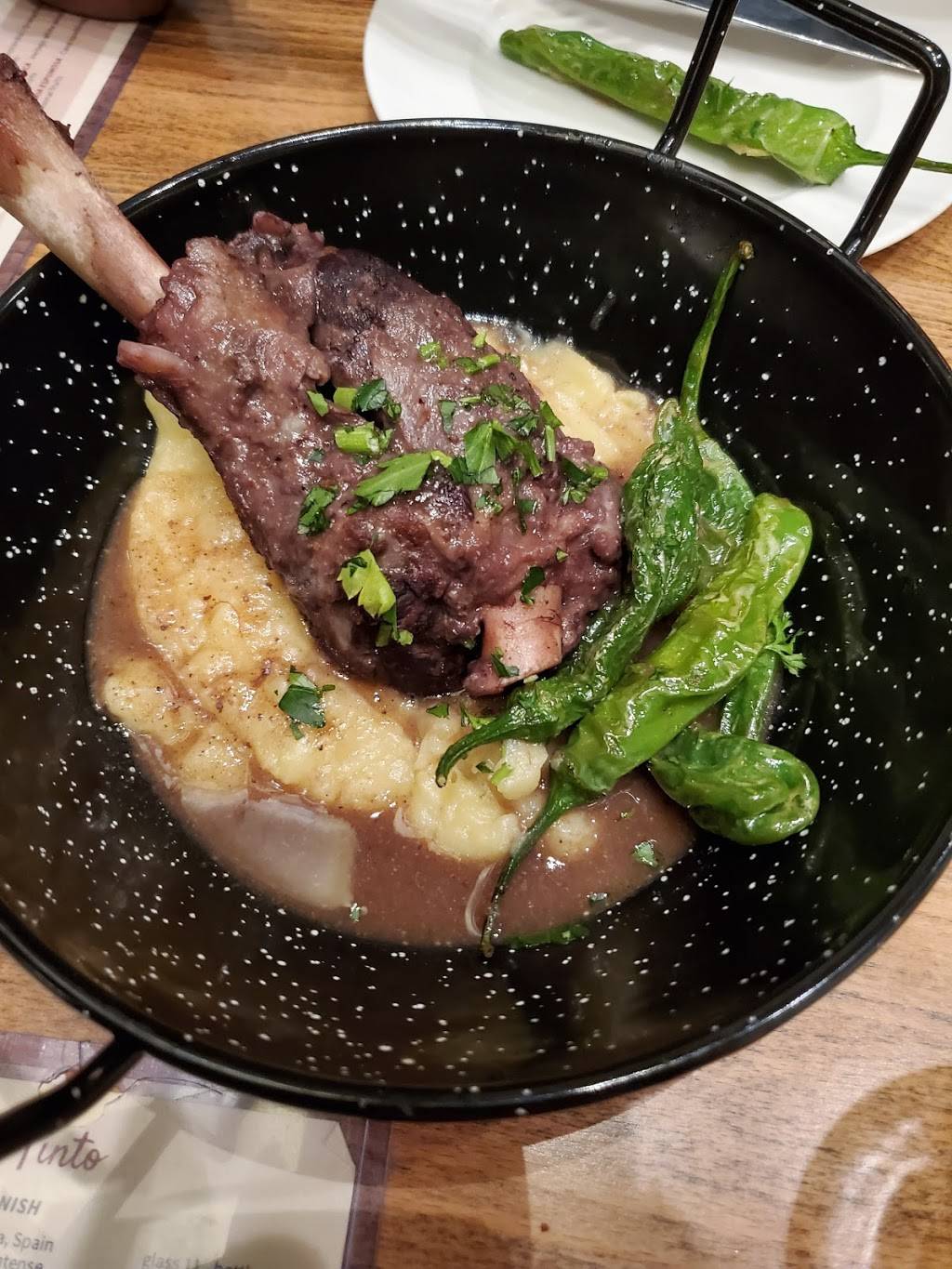 Castilla Restaurant and Tapas Bar | restaurant | 504 Bellevue Square, Bellevue, WA 98004, USA | 4256252931 OR +1 425-625-2931