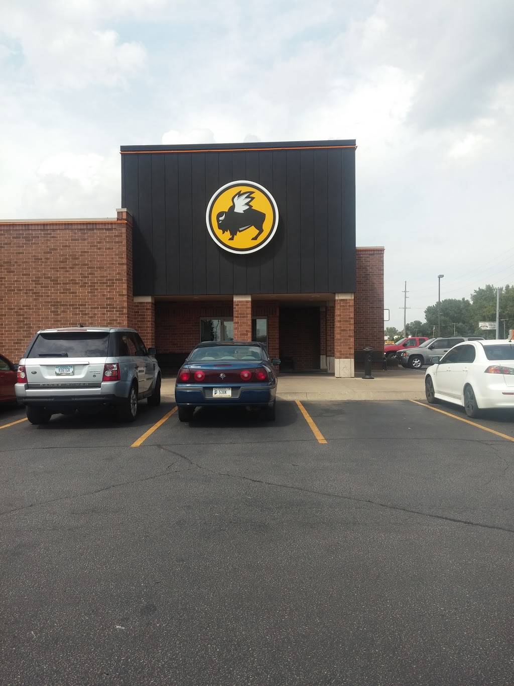 Buffalo Wild Wings | restaurant | 1200 Indianapolis Blvd, Schererville, IN 46375, USA | 2198653222 OR +1 219-865-3222