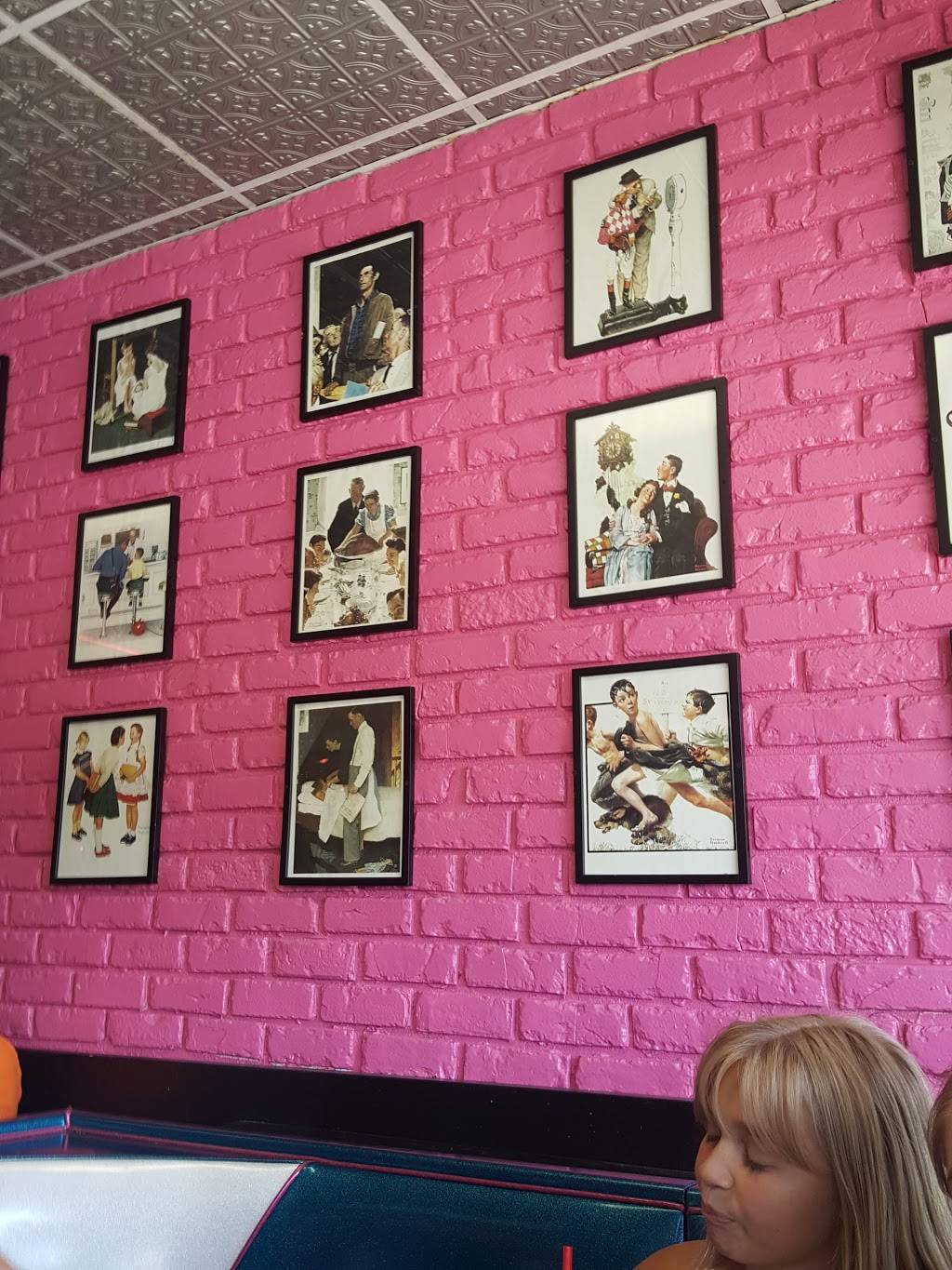 Mels Diner | restaurant | 2956 Johnston St, Lafayette, LA 70503, USA | 3372356219 OR +1 337-235-6219