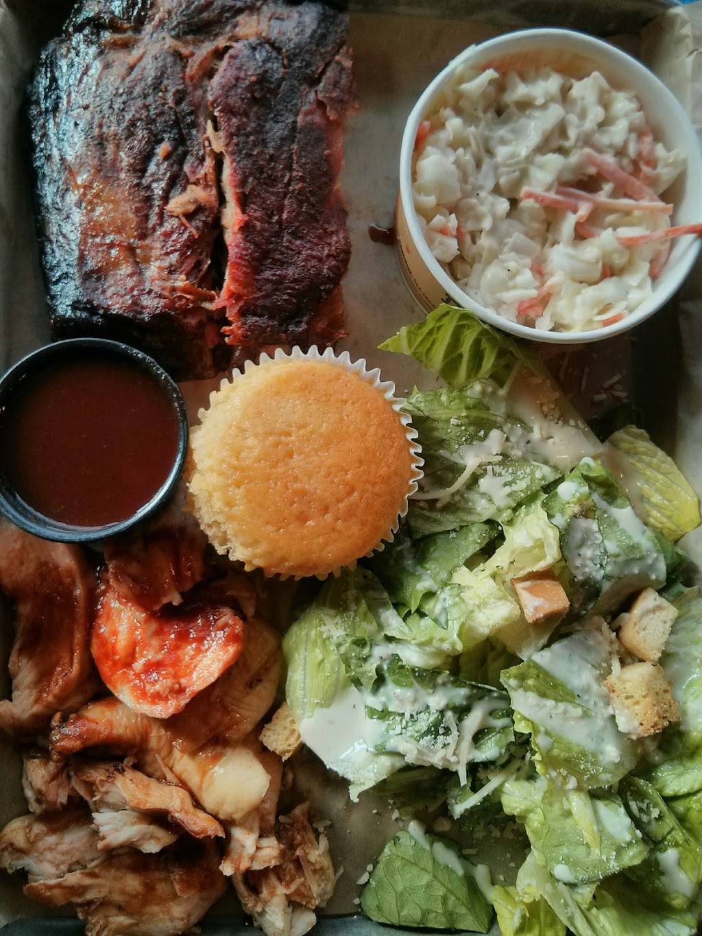 Dickeys Barbecue Pit | restaurant | 5104 6th Ave STE 102, Tacoma, WA 98406, USA | 2533011937 OR +1 253-301-1937