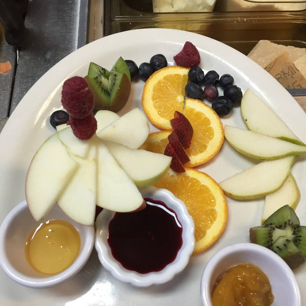 Dancing Cat Saloon | restaurant | 2037 NY-17B, Bethel, NY 12720, USA | 8455833141 OR +1 845-583-3141