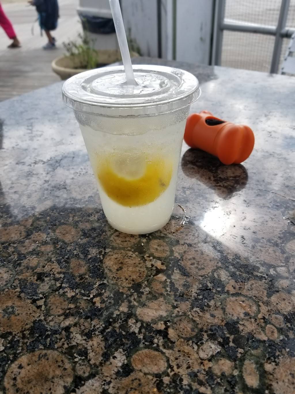 Molto Pizza | restaurant | 2529 Boardwalk, Atlantic City, NJ 08401, USA | 6094287280 OR +1 609-428-7280