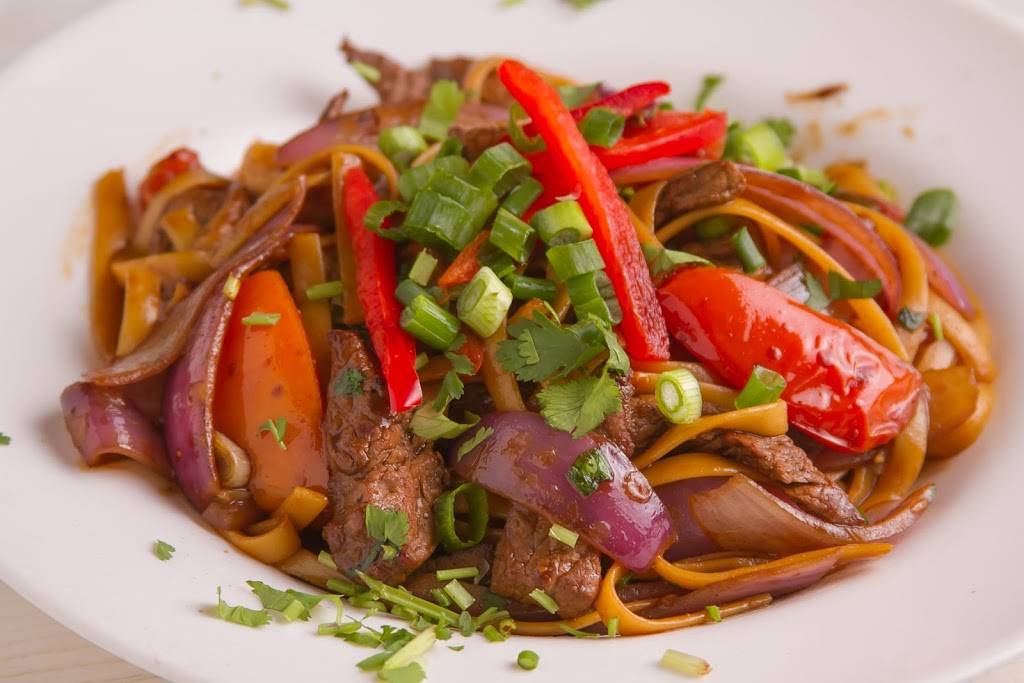 Saltao Peruvian fare | restaurant | 7741 Colony Rd, Charlotte, NC 28226, USA | 7045426165 OR +1 704-542-6165