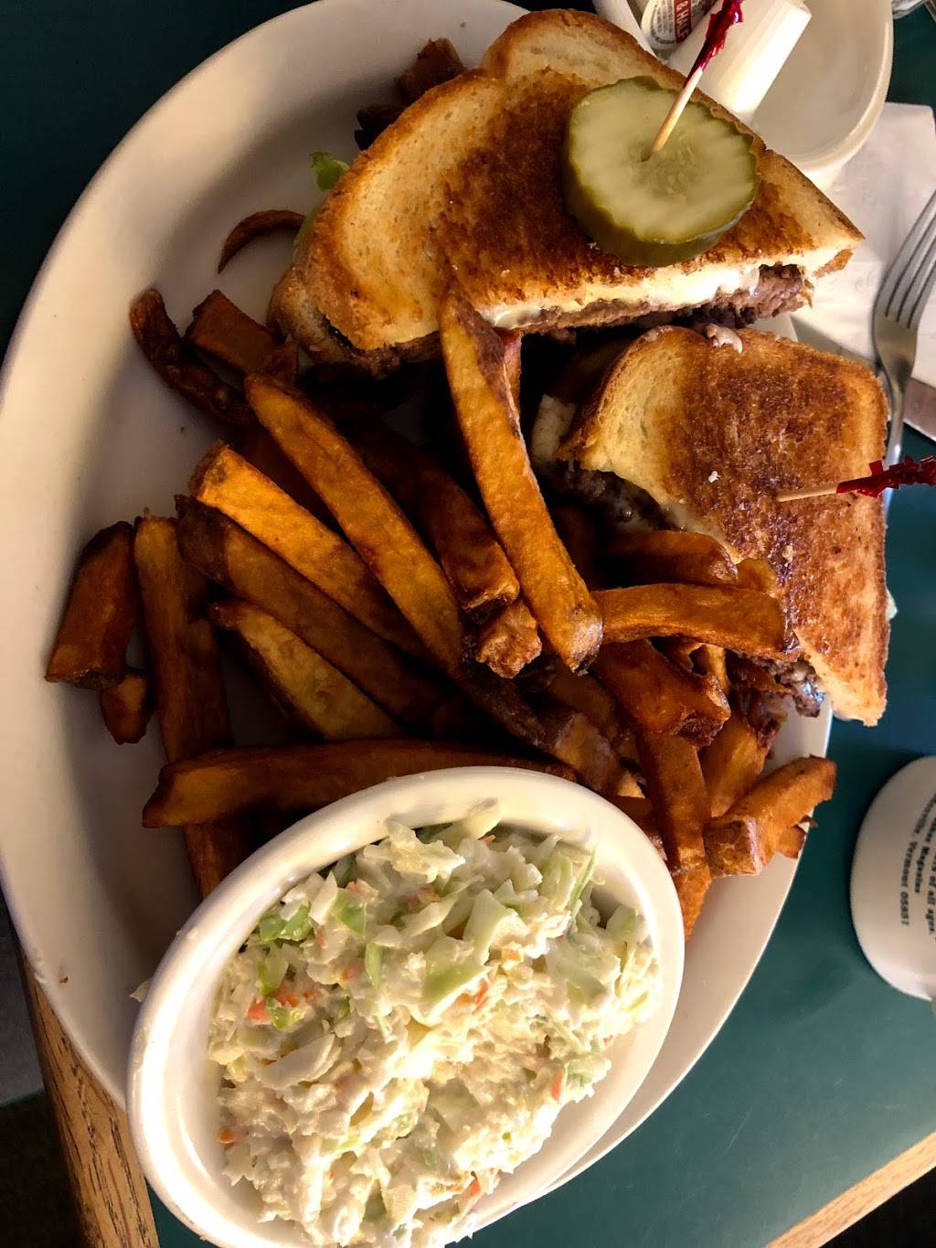 Miss Lyndonville Diner | restaurant | 686 Broad St, Lyndonville, VT 05851, USA | 8026269890 OR +1 802-626-9890