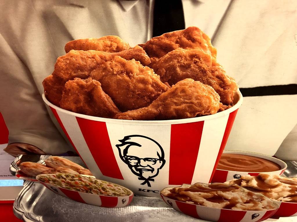KFC | restaurant | 20740 Farmington Rd, Farmington, MI 48336, USA | 2484771960 OR +1 248-477-1960