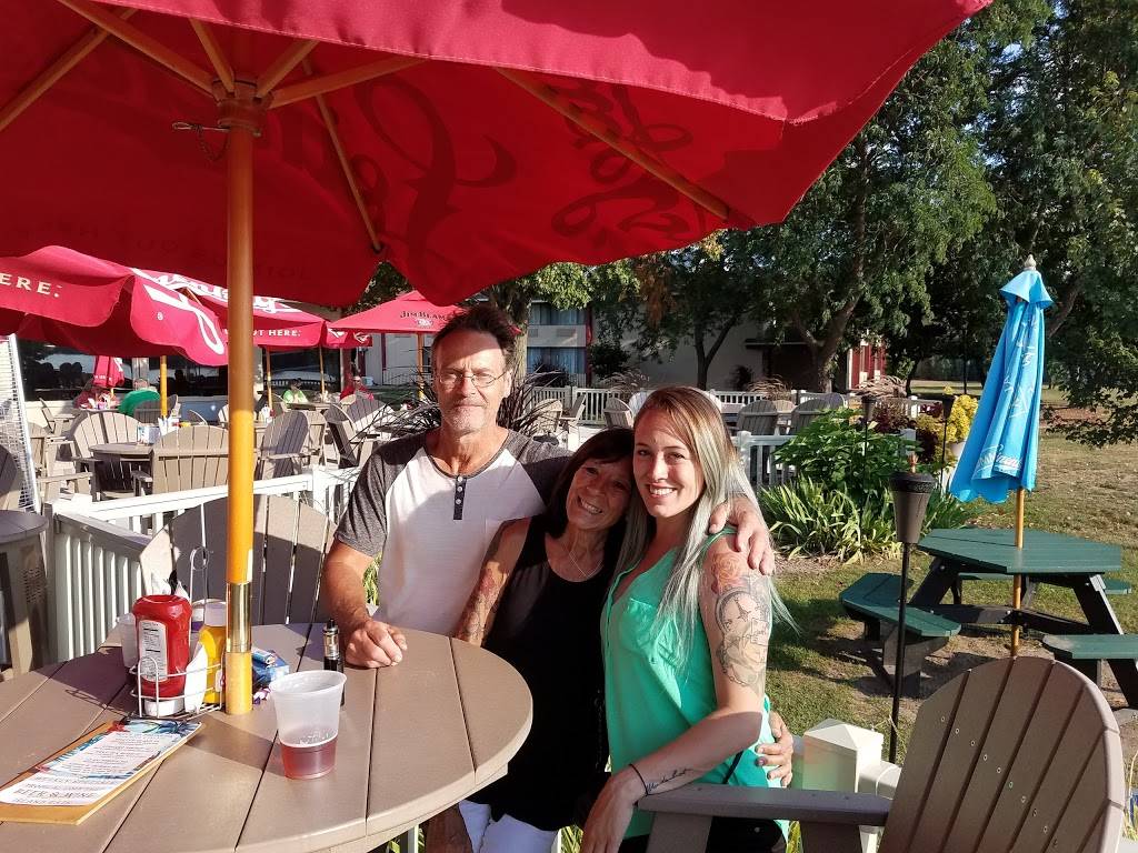 Moxies | restaurant | 1835 Rose St, La Crosse, WI 54603, USA | 6087817070 OR +1 608-781-7070