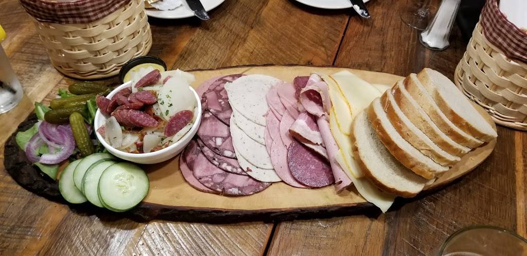 The Village Lanterne | restaurant | 155 N Wellwood Ave, Lindenhurst, NY 11757, USA | 6312251690 OR +1 631-225-1690