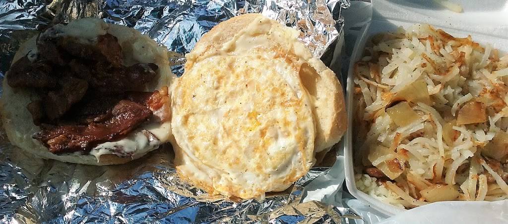 Paganos Steaks & Shakes | restaurant | 6300 Torresdale Ave, Philadelphia, PA 19135, USA | 2153326300 OR +1 215-332-6300