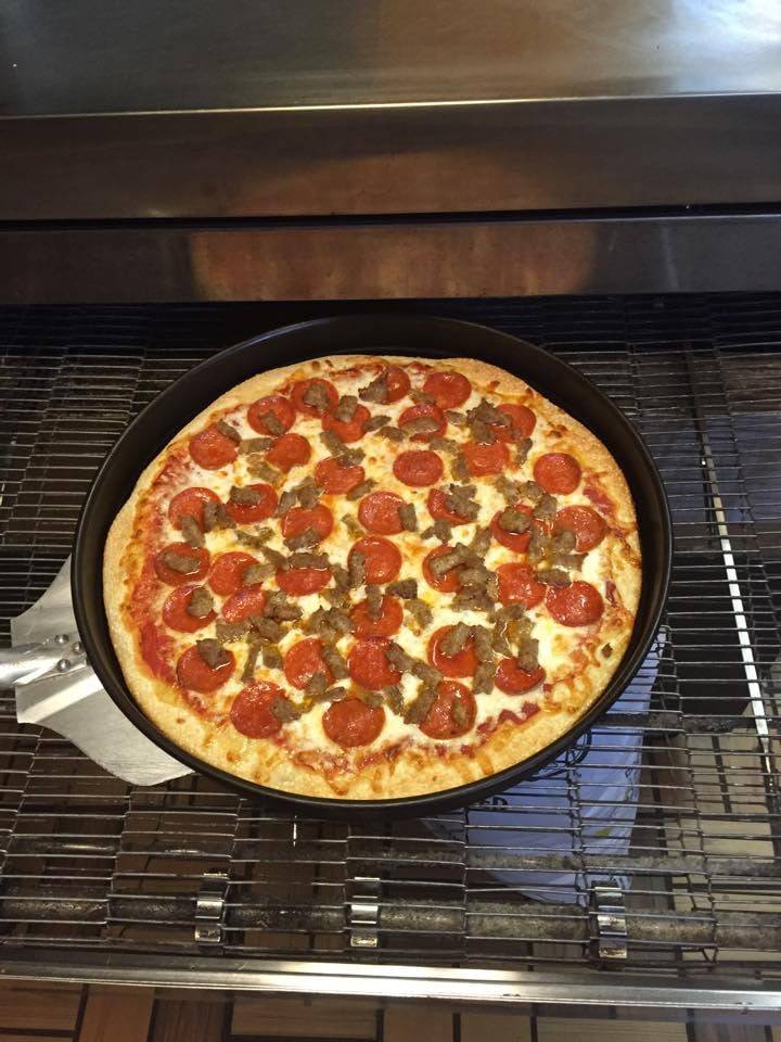 Apollos Family Pizzeria | restaurant | 2255 Bristol Pike, Bensalem, PA 19020, USA | 2156382023 OR +1 215-638-2023