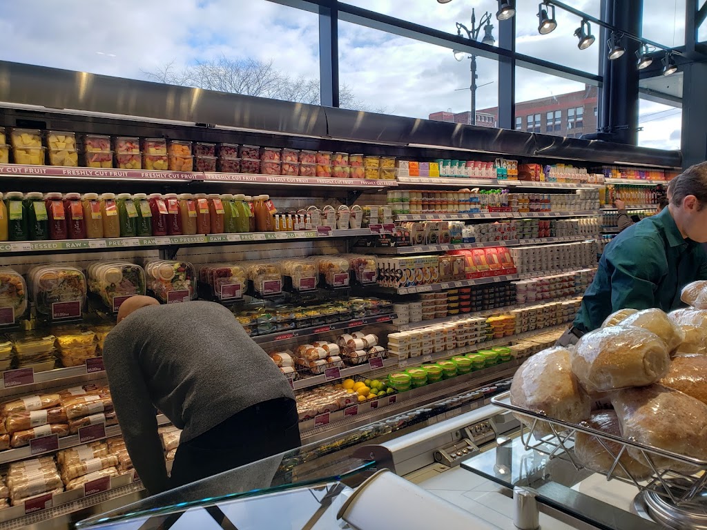 Plum Market Kitchen | restaurant | 6201 2nd Ave, Detroit, MI 48202, USA | 3132630555 OR +1 313-263-0555