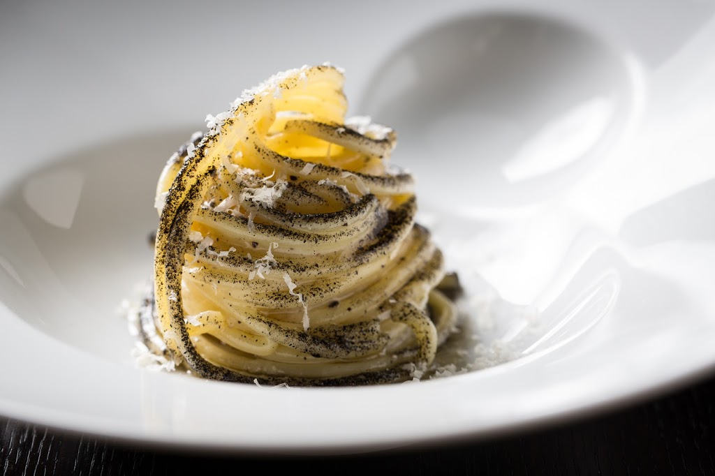 Spiaggia | night club | 980 N Michigan Ave Suite 1, Chicago, IL 60611, USA | 3122802750 OR +1 312-280-2750