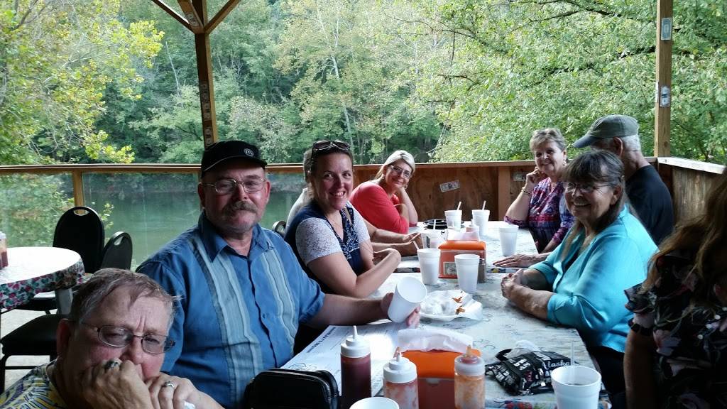 Heavys Barbeque | restaurant | 125 Benfield Ln, Harrogate, TN 37752, USA | 4238010602 OR +1 423-801-0602