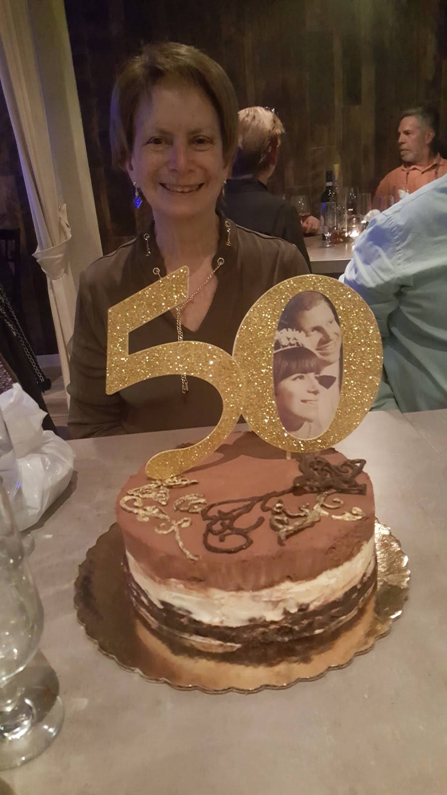 Dominicks | restaurant | 382 W Trenton Ave, Morrisville, PA 19067, USA | 2152951021 OR +1 215-295-1021