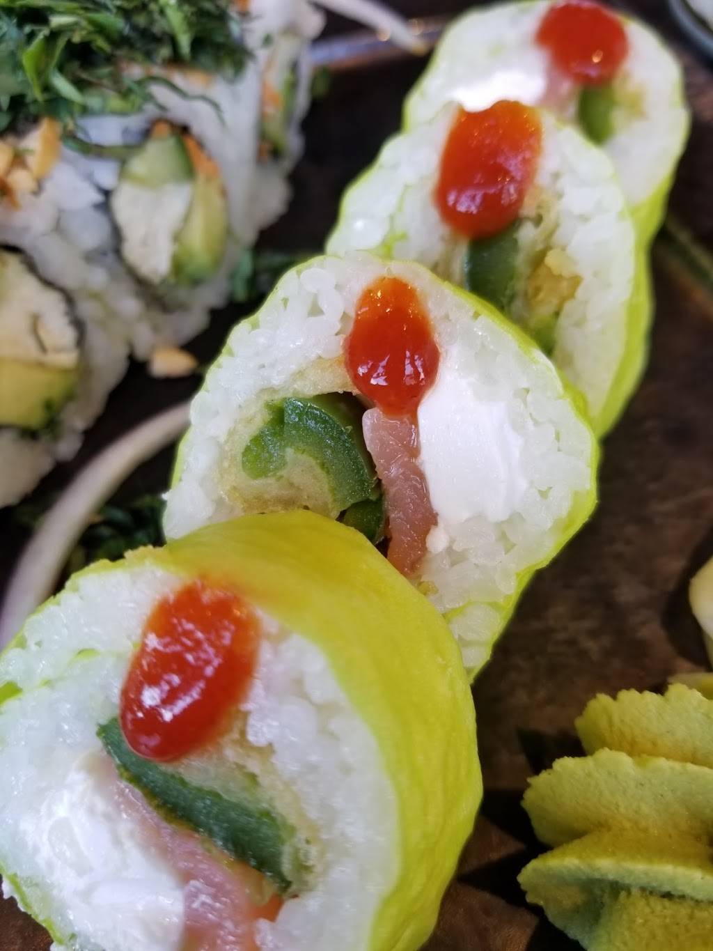 Blue Sushi Sake Grill | restaurant | 2000 Crocker Rd, Westlake, OH 44145, USA | 4403284500 OR +1 440-328-4500