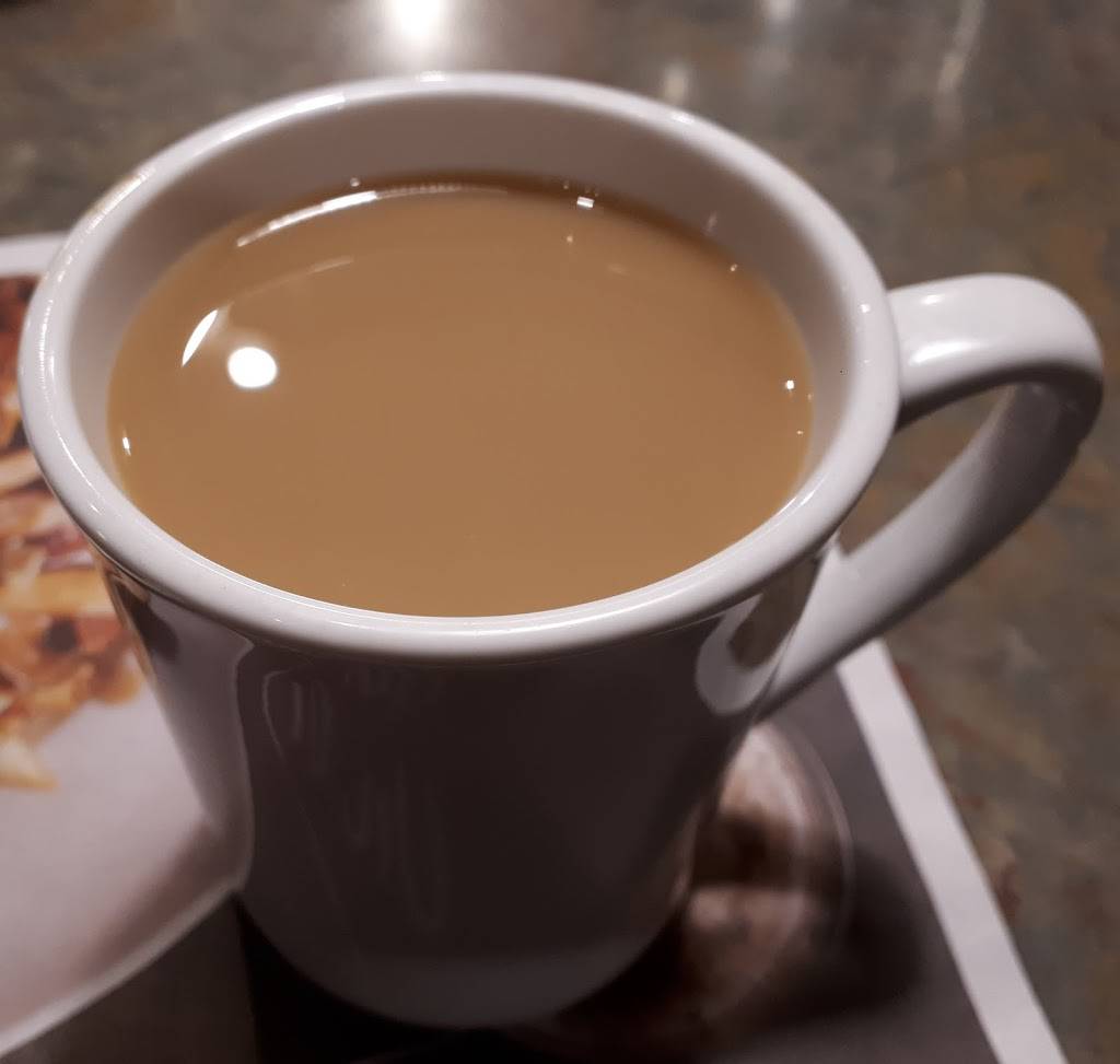 Mikes | restaurant | 2995 Boulevard Dagenais O, Laval, QC H7P 1T3, Canada | 4506251518 OR +1 450-625-1518