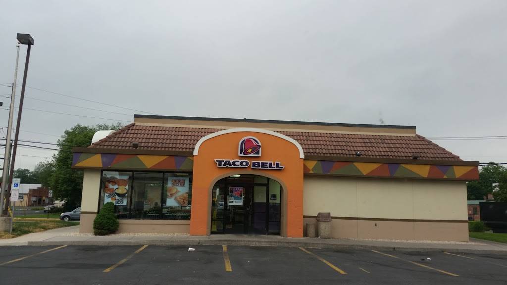 Taco Bell | meal takeaway | 401 E High St, Carlisle, PA 17013, USA | 7172589040 OR +1 717-258-9040