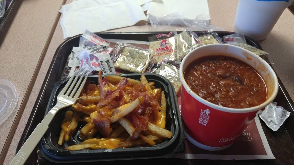 Wendys | restaurant | 3910 University Blvd W, Jacksonville, FL 32217, USA | 9042650890 OR +1 904-265-0890