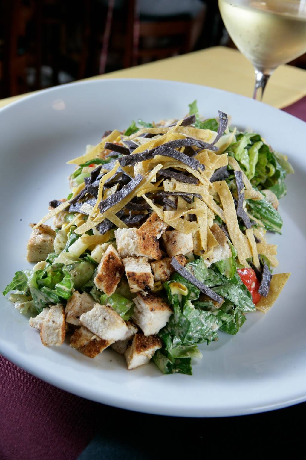 Twisted Rooster Grand Rapids | meal takeaway | 1600 E Beltline Ave NE, Grand Rapids, MI 49525, USA | 6163018171 OR +1 616-301-8171