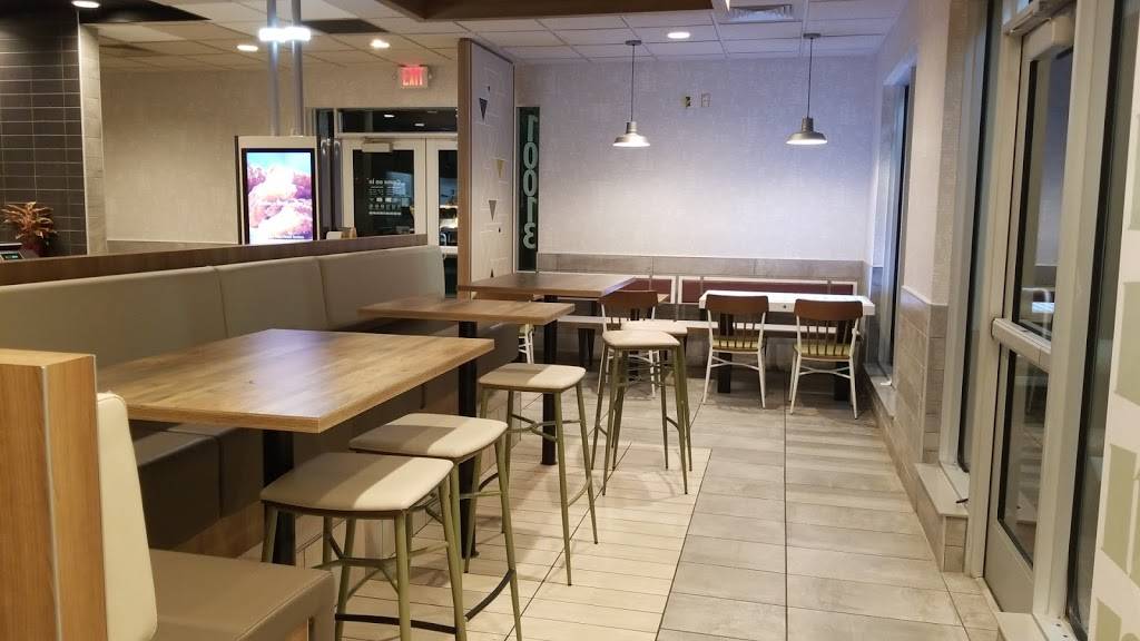 McDonalds | cafe | 10013 W, Sunset Strip, Sunrise, FL 33322, USA | 9547486706 OR +1 954-748-6706