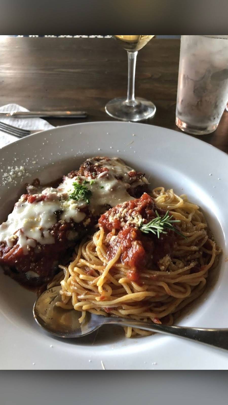 LUCCICARE | restaurant | 4727 E Bell Rd Ste 59 facing, N Tatum Blvd, Phoenix, AZ 85032, USA | 6029968730 OR +1 602-996-8730