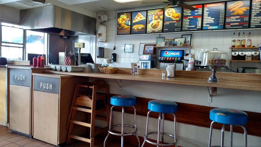 Kojacks Restaurant | restaurant | 714 Surfrider Sq, San Diego, CA 92109, USA | 8584885647 OR +1 858-488-5647