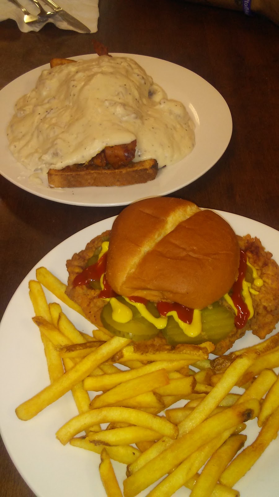 Renees Place | restaurant | 220 E Main St, Mt Sterling, IL 62353, USA | 2177739000 OR +1 217-773-9000