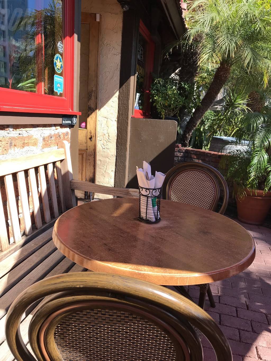 Baja Cantina | restaurant | 311 Washington Blvd, Marina Del Rey, CA 90292, USA | 3108212252 OR +1 310-821-2252