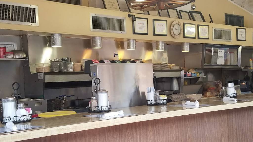 The Long Horn Restaurant | restaurant | 129 N Market St, Chattanooga, TN 37405, USA | 4232652354 OR +1 423-265-2354