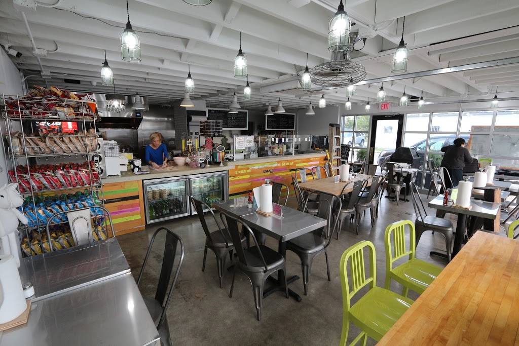 Greiners SubShop | restaurant | 2126 Shelby St, Indianapolis, IN 46203, USA | 3177834136 OR +1 317-783-4136