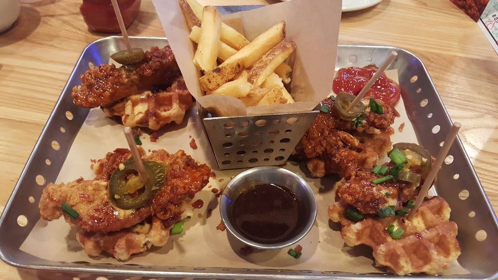 Chilis Grill & Bar | restaurant | 101 Westfield Dr, St Peters, MO 63376, USA | 6363974447 OR +1 636-397-4447