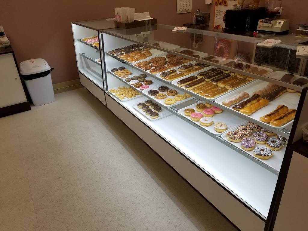 Yummy Donuts | bakery | 1701 S Mustang Rd, Yukon, OK 73099, USA | 4055776929 OR +1 405-577-6929