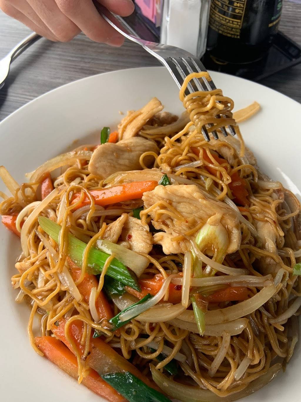 Thai Lucky Sushi Bar | restaurant | 102 Navarro St, San Antonio, TX 78205, USA | 2108881096 OR +1 210-888-1096