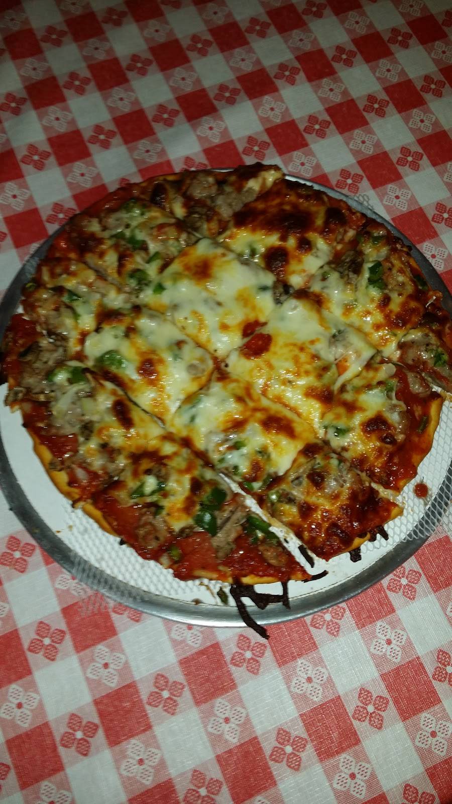 Rockys Pizza & Restaurant | restaurant | 10421 Cermak Rd, Westchester, IL 60154, USA | 7085623501 OR +1 708-562-3501