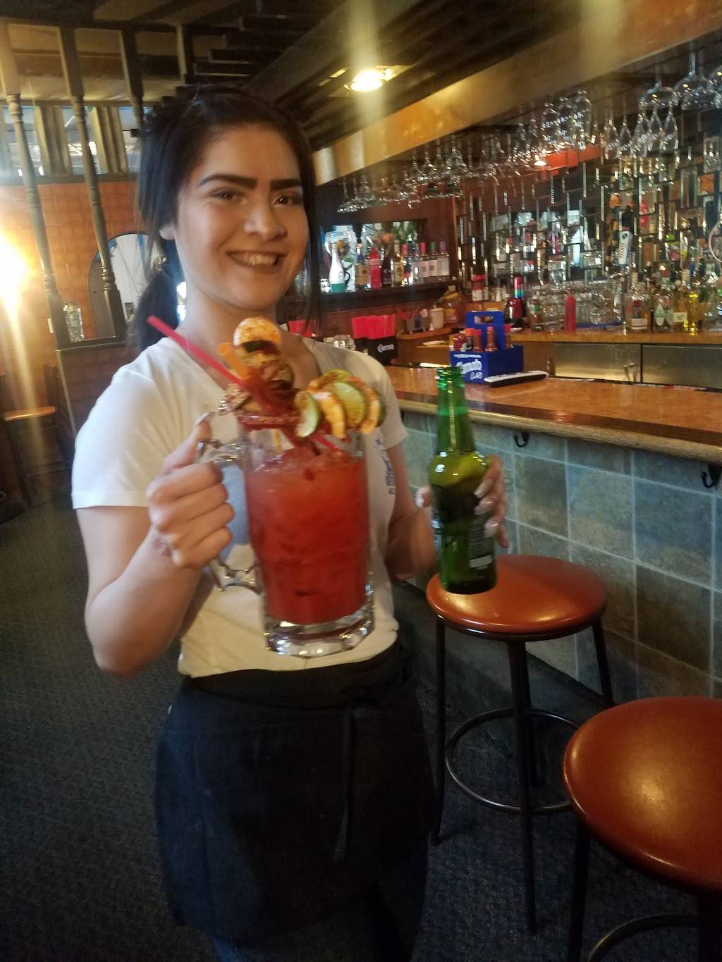 Mariscos El Tiburon Seafood Restaurant | restaurant | 3330 N 19th Ave, Phoenix, AZ 85015, USA | 6022790804 OR +1 602-279-0804