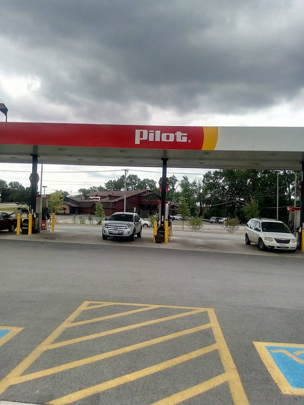 Pilot Travel Center | restaurant | 12680 Kedzie Ave, Alsip, IL 60803, USA | 7083852271 OR +1 708-385-2271