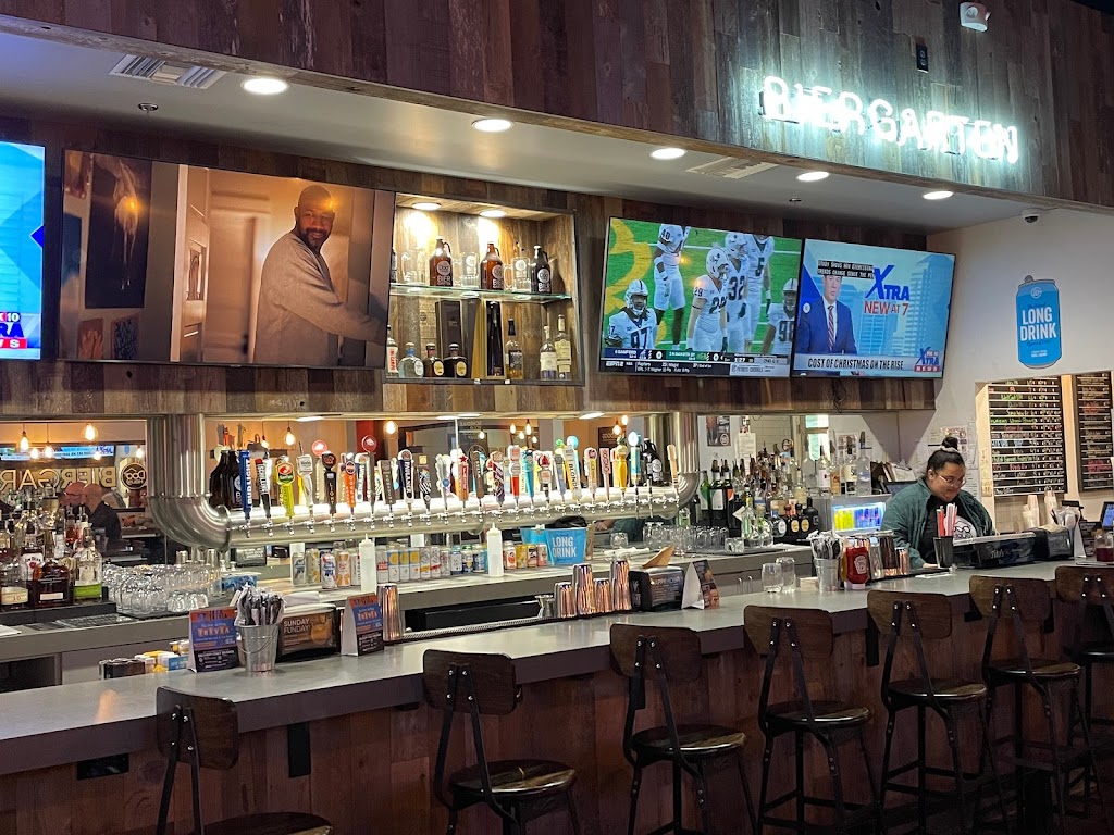 Dog Haus | restaurant | 430 N Scottsdale Rd, Tempe, AZ 85281, USA | 4809121964 OR +1 480-912-1964