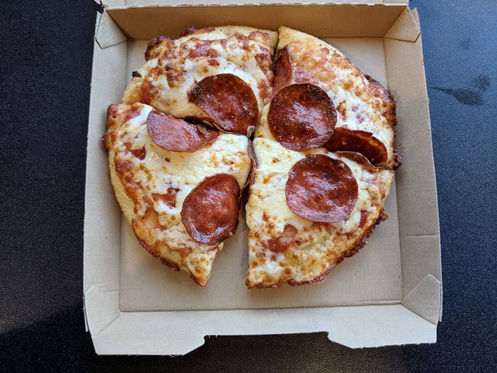 Pizza Hut | meal delivery | 11710 Yonge St #2, Richmond Hill, ON L4E 0K4, Canada | 9057703038 OR +1 905-770-3038