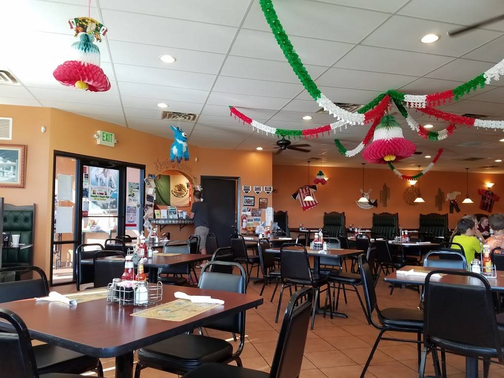 La Quesadilla Mexican Grill | restaurant | 10033 Wicker Ave # 13, St John, IN 46373, USA | 2193657357 OR +1 219-365-7357