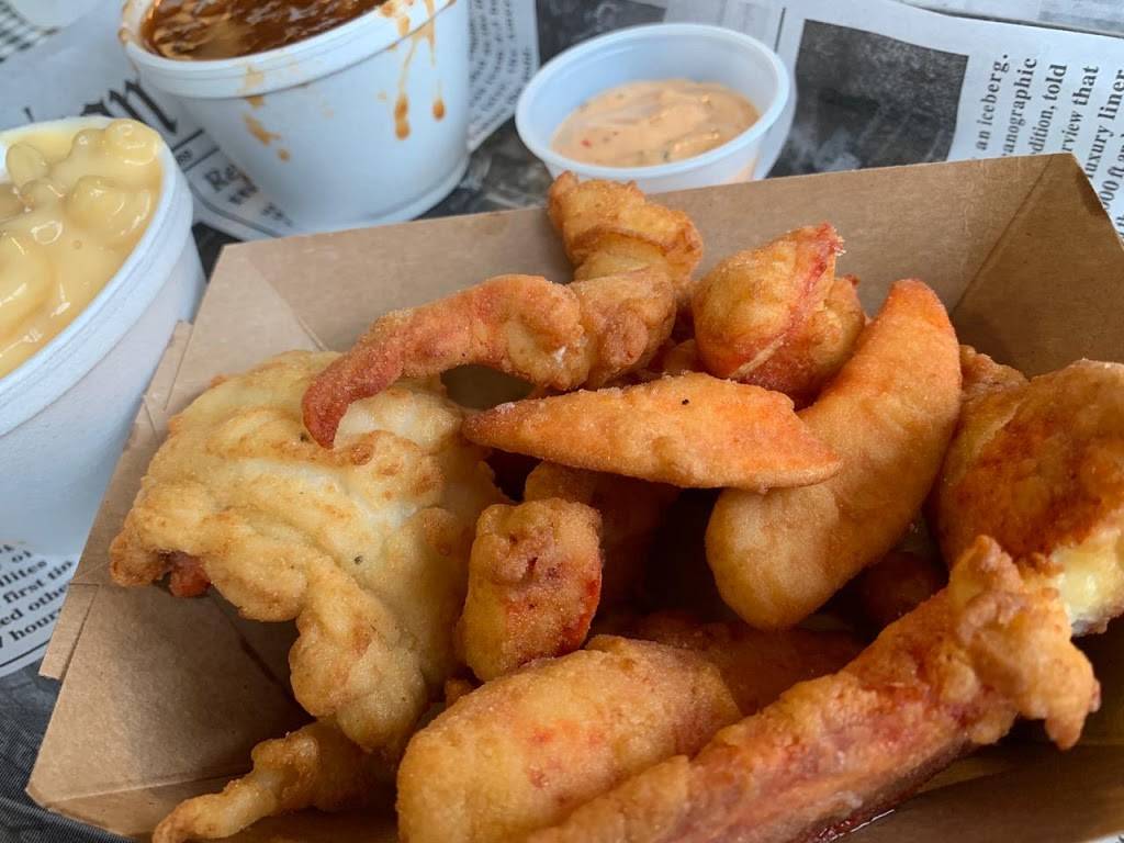 Gaskins Barbecue & Lobster | restaurant | 15 Railroad Ave #3, York, ME 03909, USA | 2073614109 OR +1 207-361-4109