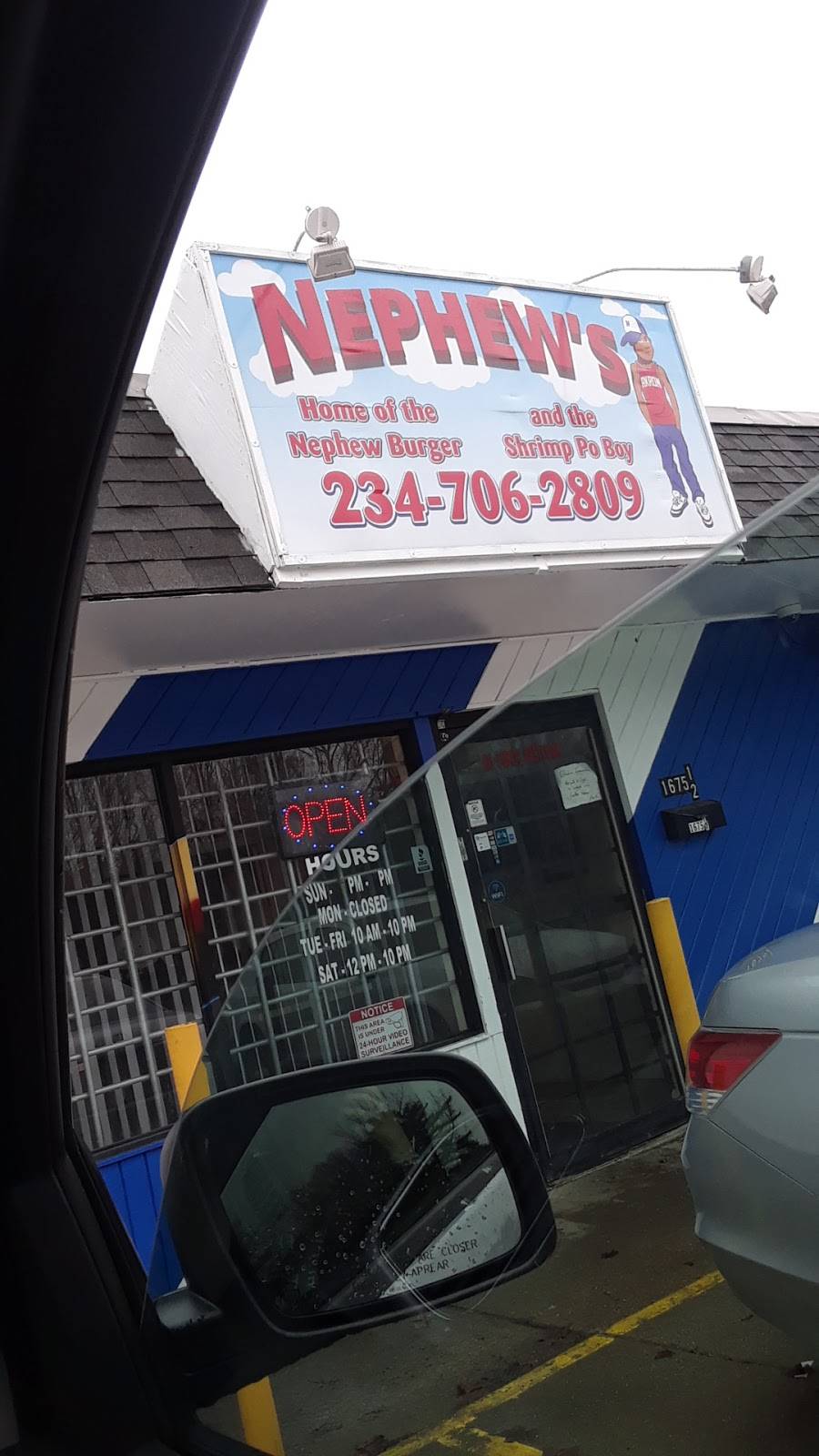 Nephews | restaurant | 1675 Diagonal Rd, Akron, OH 44320, USA | 2347062809 OR +1 234-706-2809