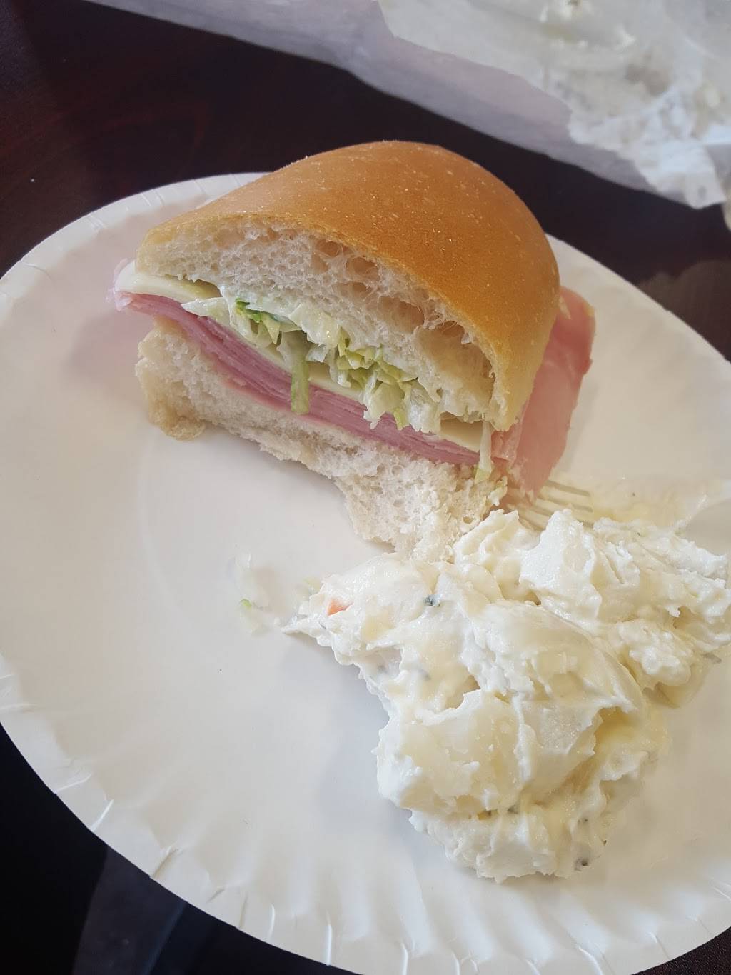 Casa Italiana | restaurant | 40 Parrish St, Canandaigua, NY 14424, USA | 5853960411 OR +1 585-396-0411