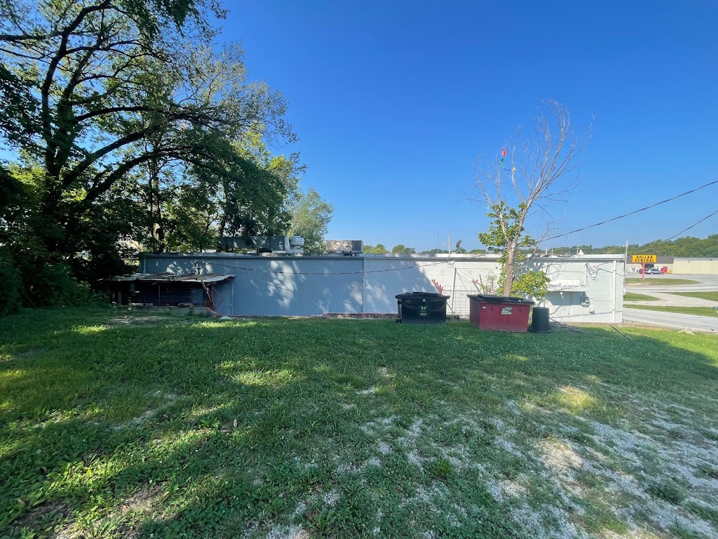 El Tres Amigos Bar & Grill | restaurant | 213 N Main St, Berryville, AR 72616, USA | 8703507256 OR +1 870-350-7256