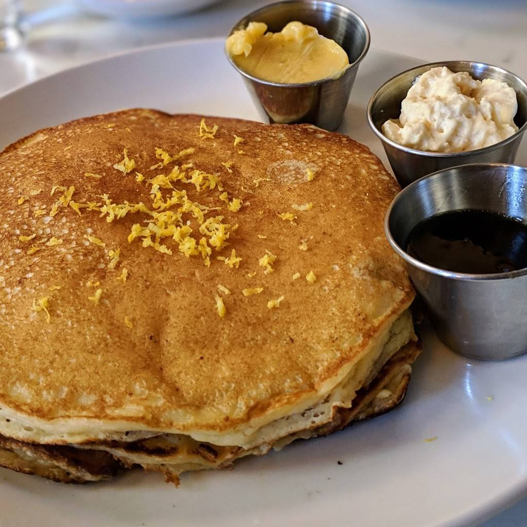 The Hive | restaurant | 119 Kent Ave, Brooklyn, NY 11249, USA | 9293376409 OR +1 929-337-6409