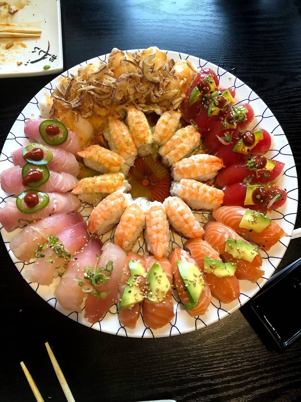 Xevichez Sushi Bar | restaurant | 14117 Hubbard St A, Sylmar, CA 91342, USA | 8183366054 OR +1 818-336-6054