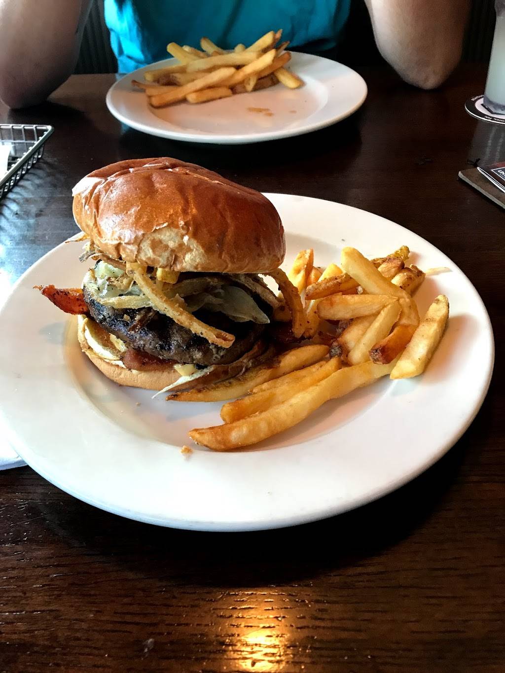 Old Chicago | restaurant | 3030 Utica Ridge Rd, Bettendorf, IA 52722, USA | 5633559494 OR +1 563-355-9494