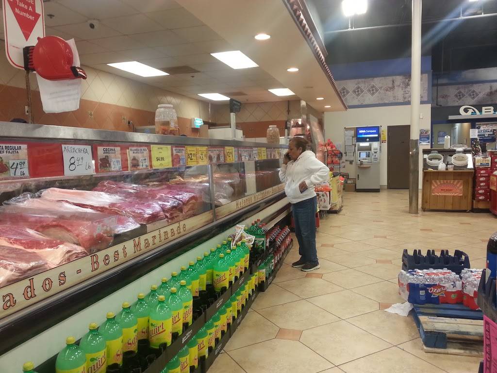 La Michoacana Meat Market | bakery | 13107 Nacogdoches Rd, San Antonio, TX 78217, USA | 2106530187 OR +1 210-653-0187