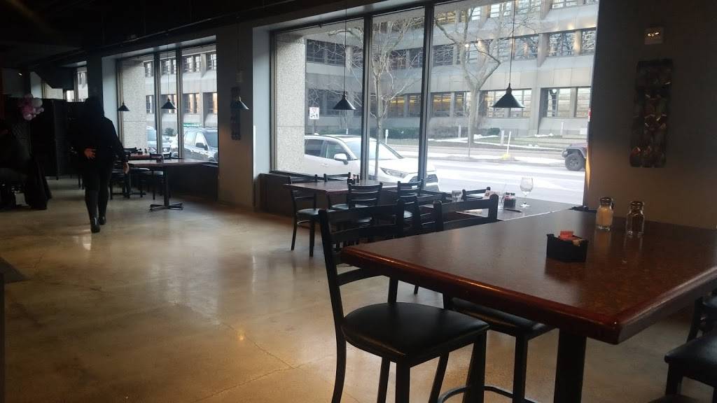 Marques | restaurant | 1201 E Market St Suite 102, Akron, OH 44305, USA | 3304758355 OR +1 330-475-8355